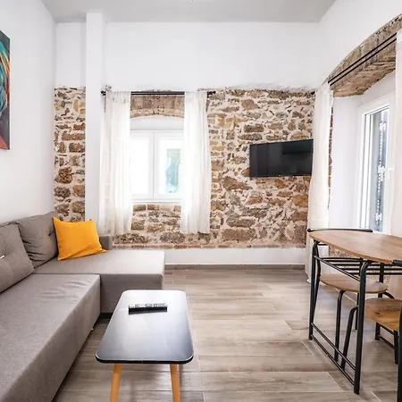 Apartment Mitropolis Places