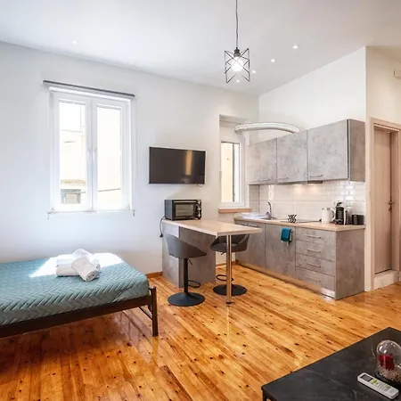 Mitropolis Places Apartment