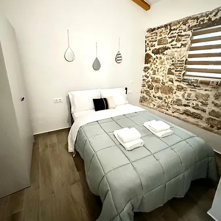 Mitropolis Places Apartment