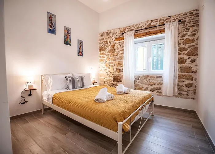 Mitropolis Places Apartment